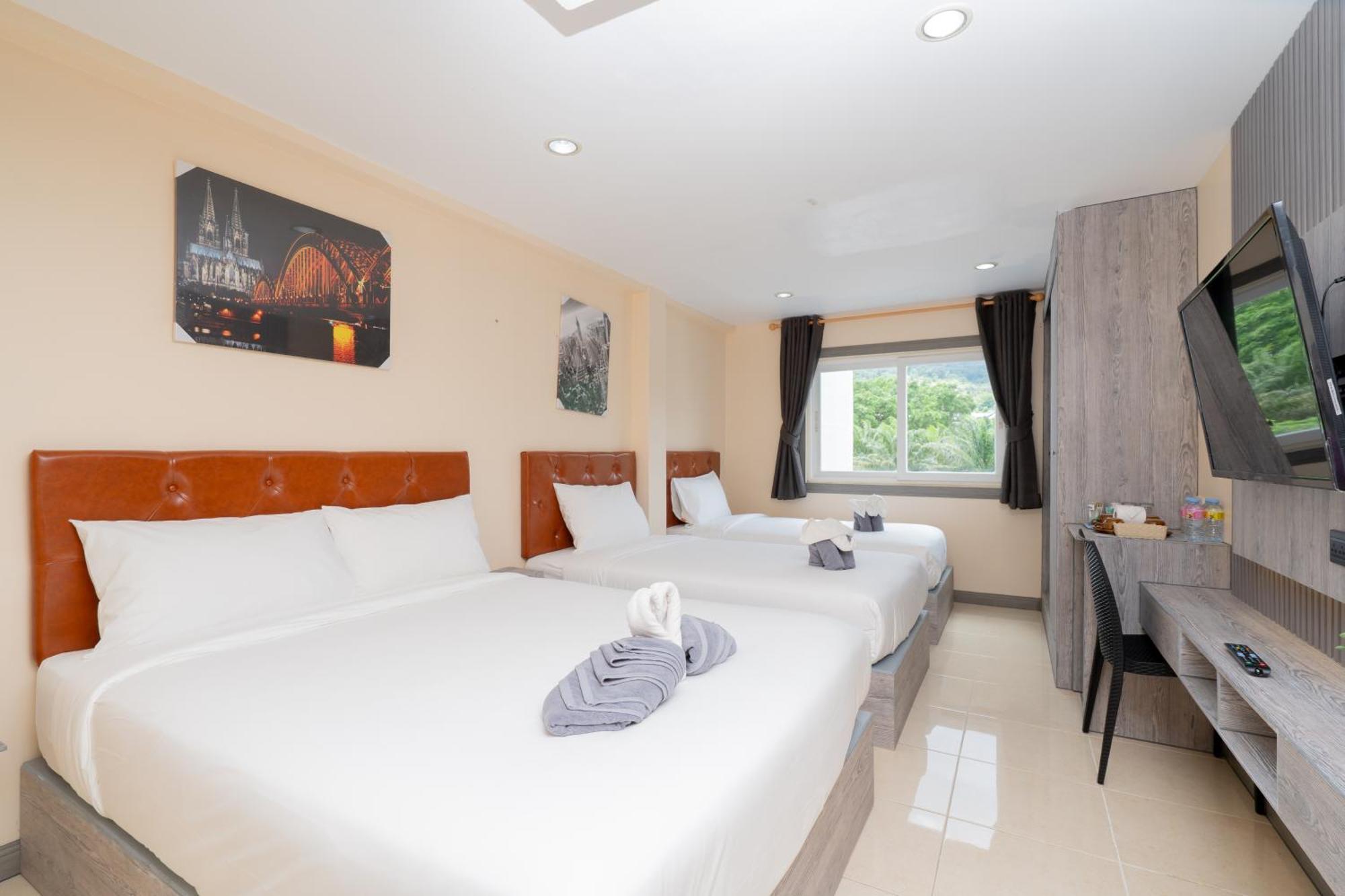 Hotel Squareone Patong Esterno foto