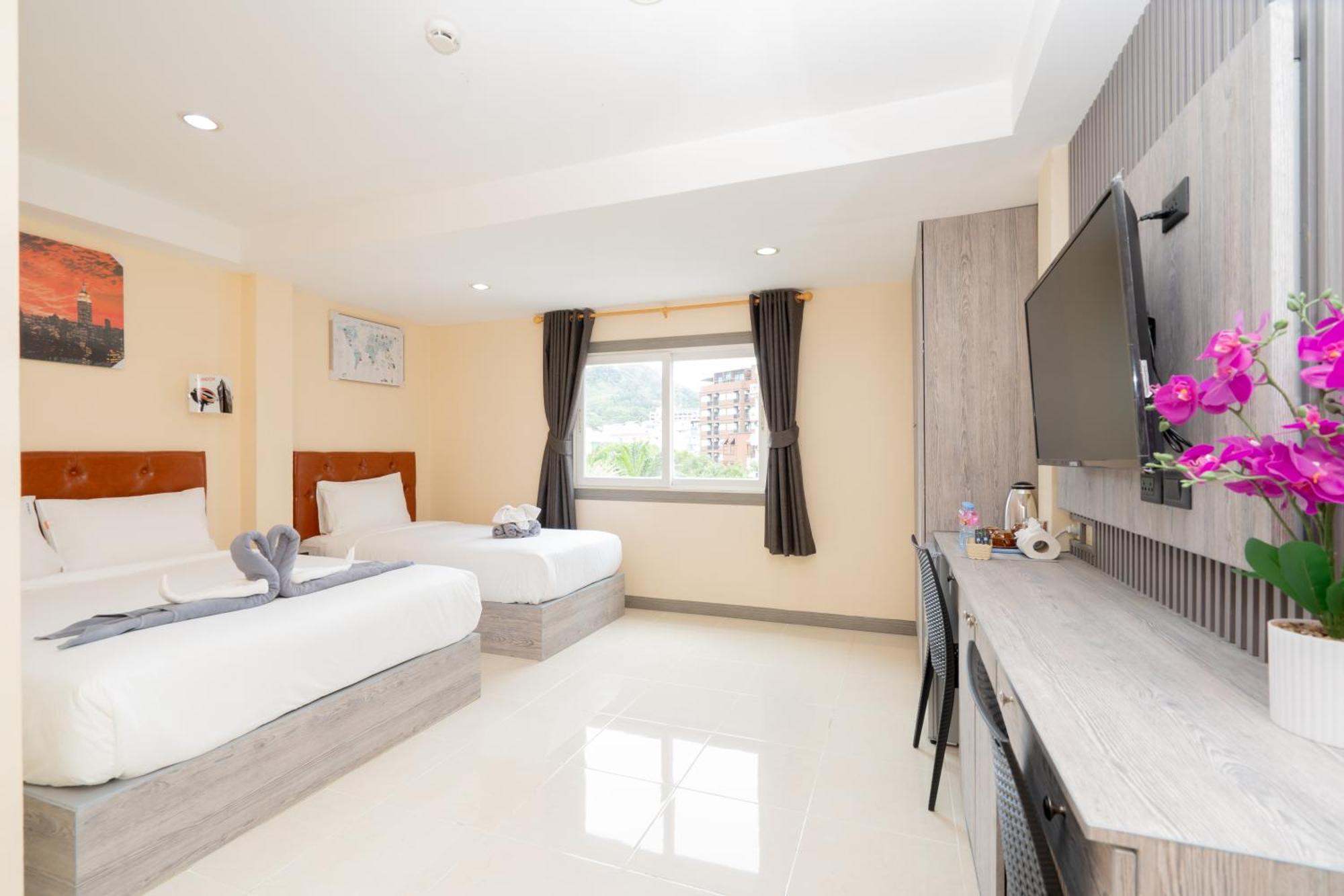 Hotel Squareone Patong Esterno foto