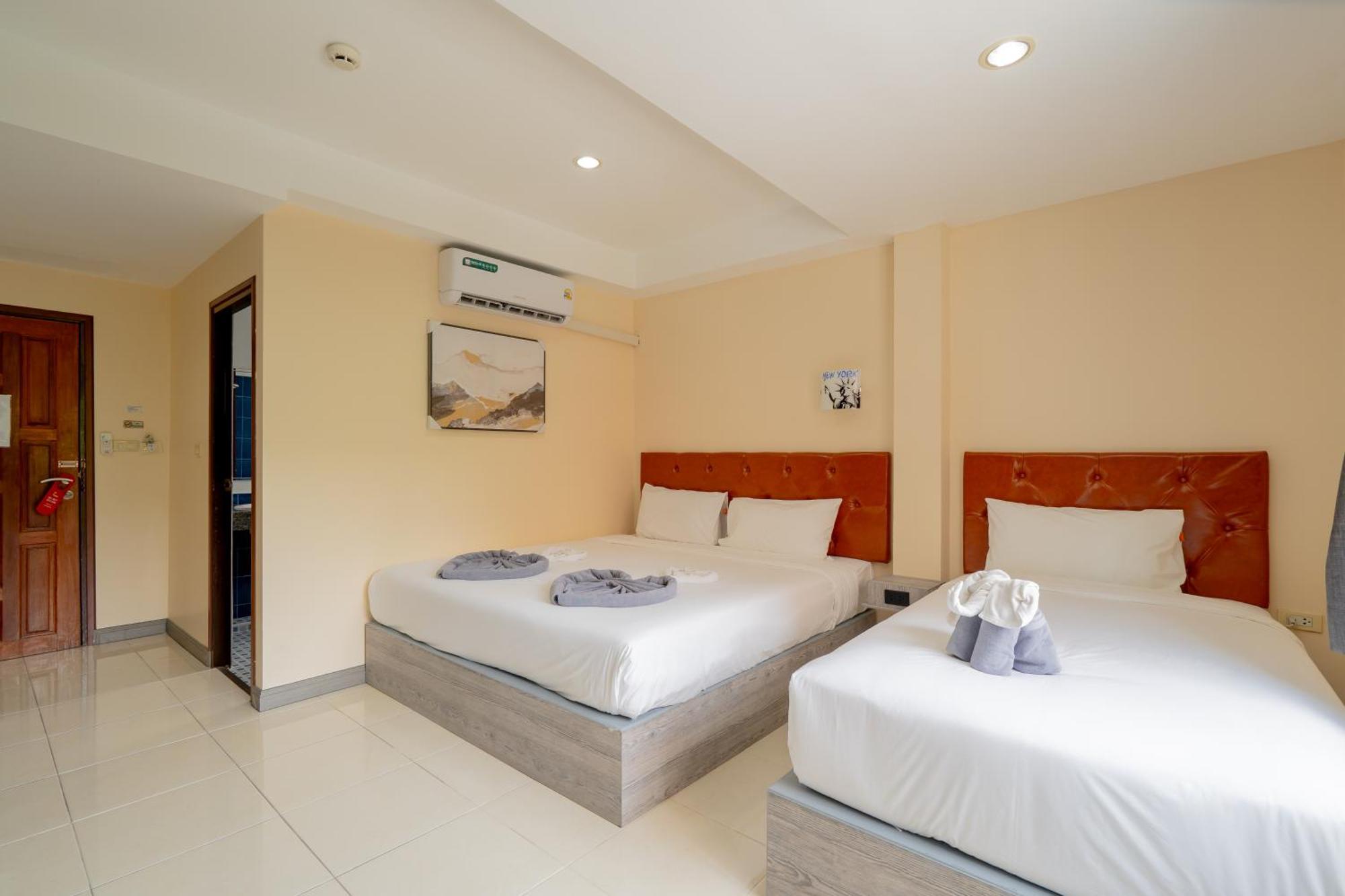 Hotel Squareone Patong Esterno foto