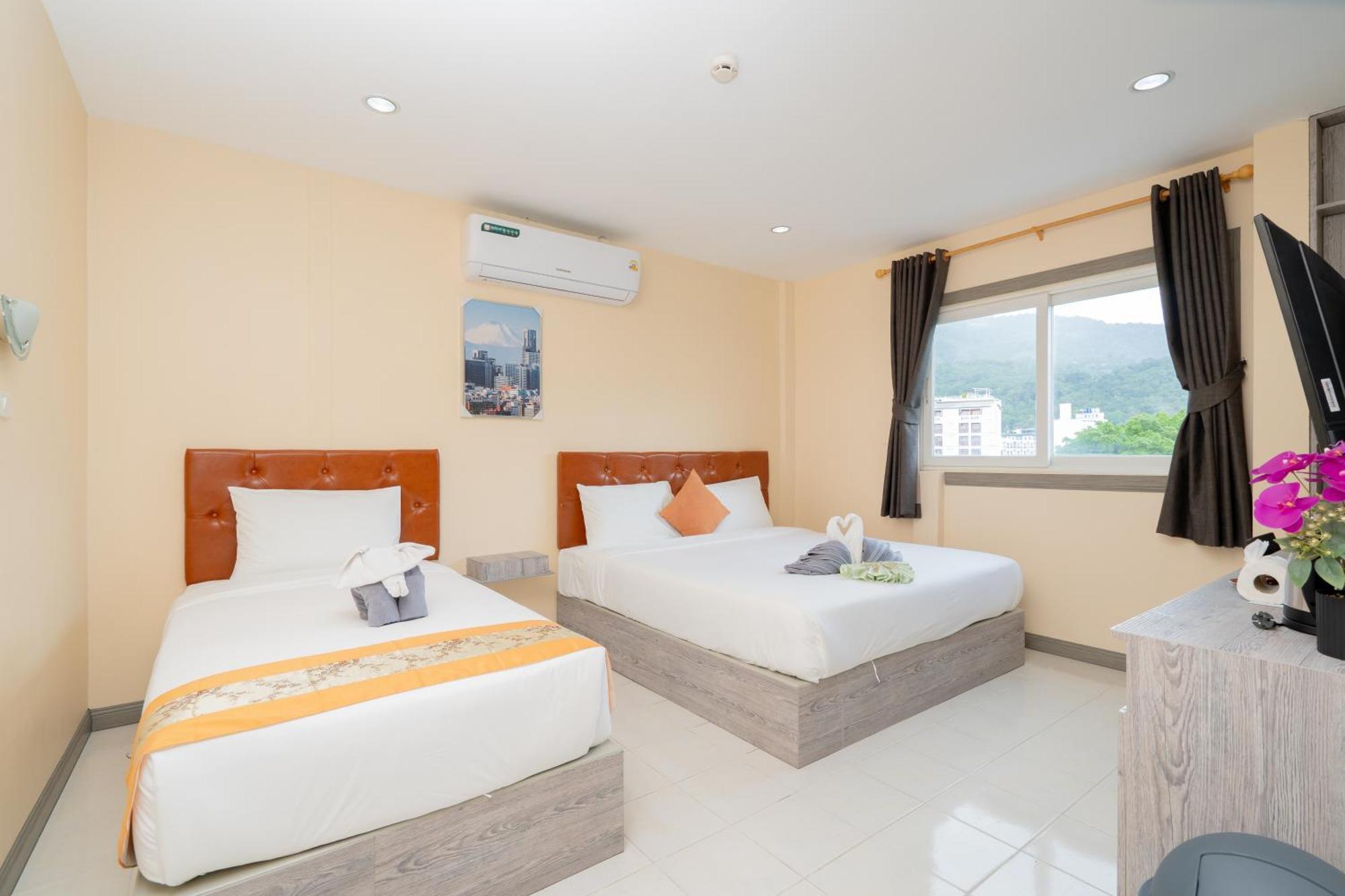 Hotel Squareone Patong Esterno foto