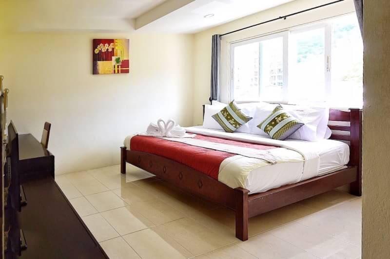 Hotel Squareone Patong Esterno foto